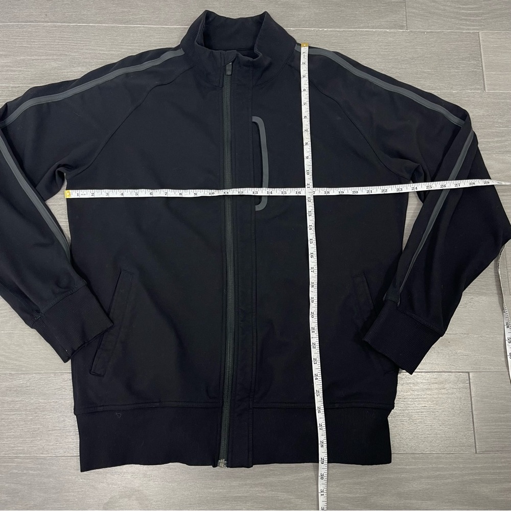 Lululemon Kung Fu Jacket II Black Men’s XL Zip Up Pocket Rubber Seams Activewear - Picture 14 of 15